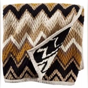 ♥️SOLD♥️ Missoni x Target collab throw blanket in Famiglia NWT brand new sealed